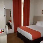 De La Cathedrale Hotel