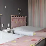 De La Cathedrale Hotel 2*
