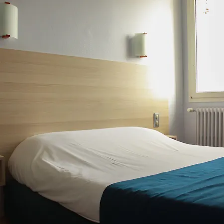 De La Cathédrale 2* Reims