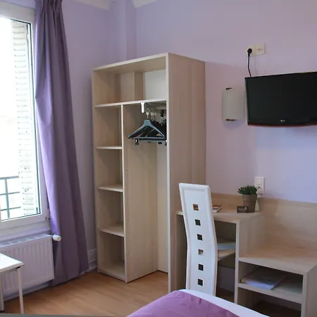 De La Cathedrale Szálloda Reims