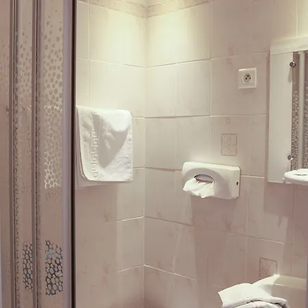 De La Cathedrale 2* Reims