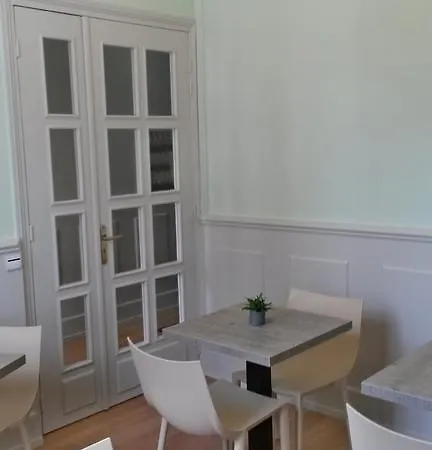 Hotel De La Cathédrale 2*