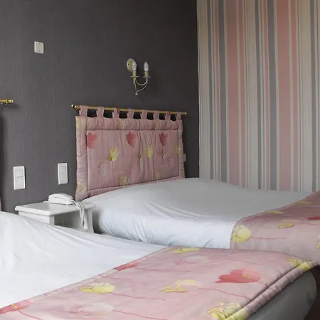 De La Cathédrale Hotel 2*