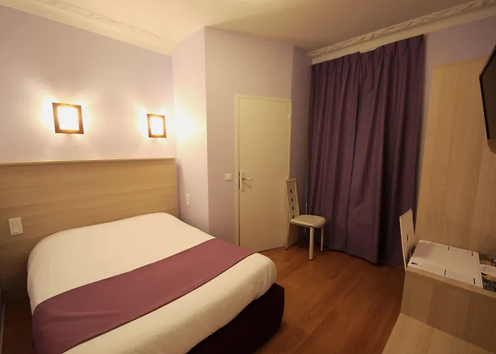 Hotel De La Cathedrale 2*