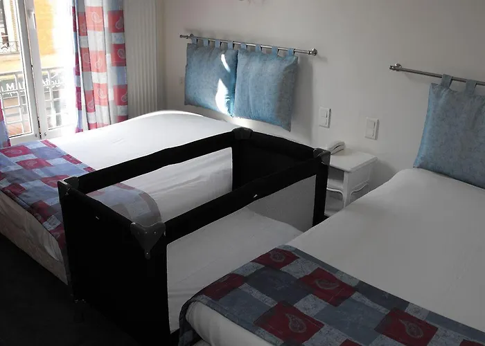 ドゥ ラ カテドラル ホテル