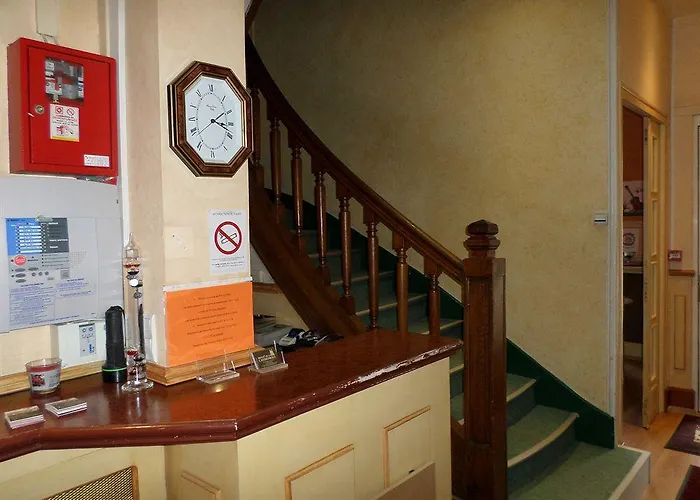 ドゥ ラ カテドラル ホテル ランス